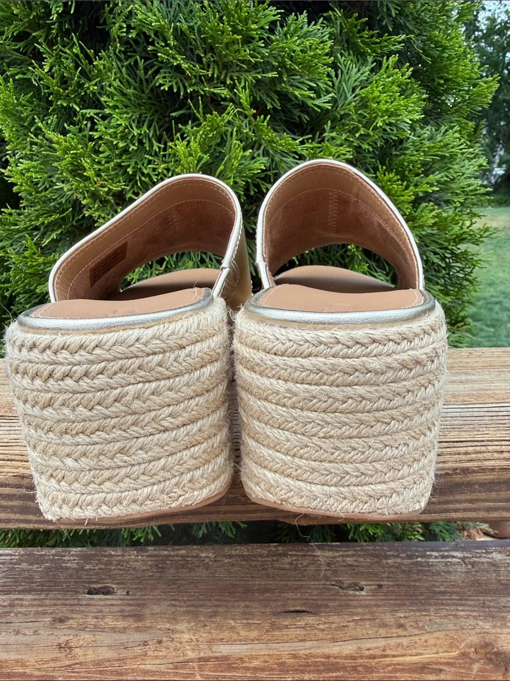 Fitflop 8.5 Metallic Gold Platform Slide Sandals for Women